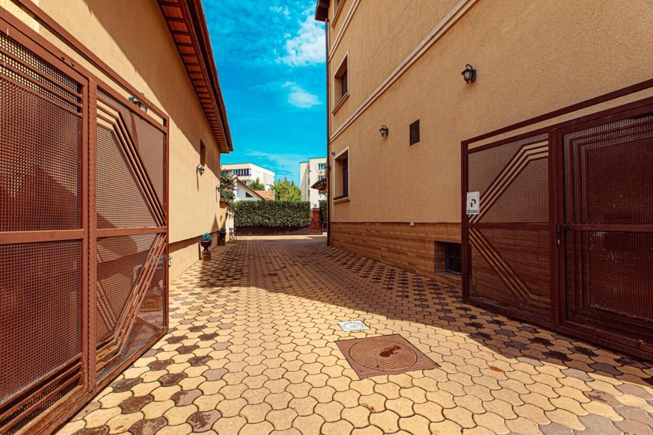 4cardinal's Boutique 3*