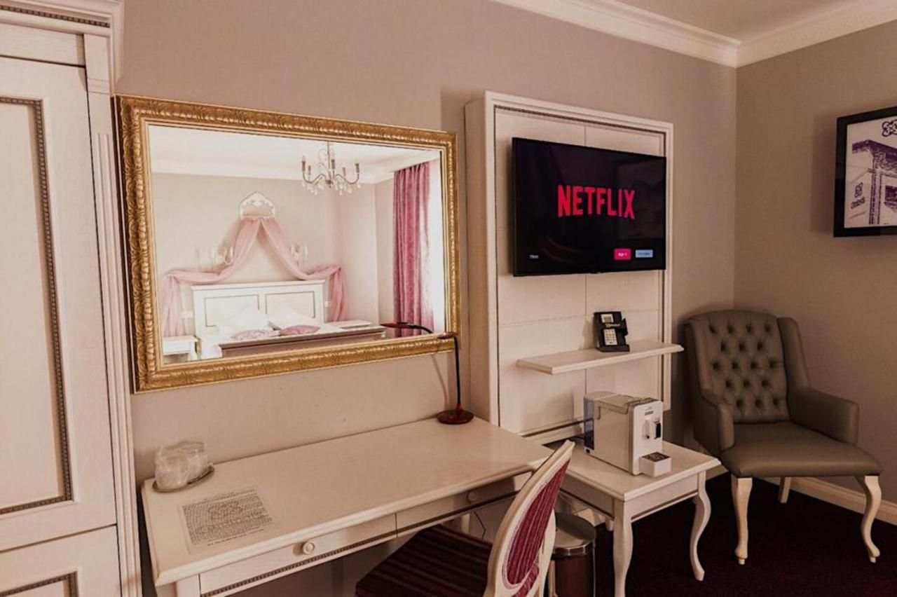 4cardinal's Boutique Hotel