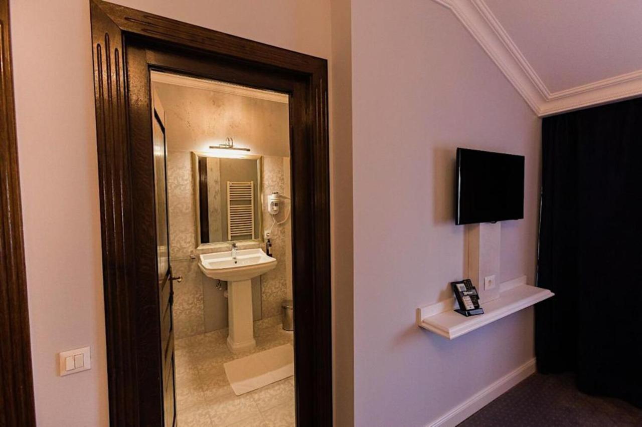 4cardinal's Boutique Hotel